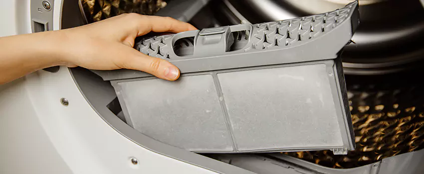 Signs Of A Clogged Dryer Lint Trap in Medford, Oregon